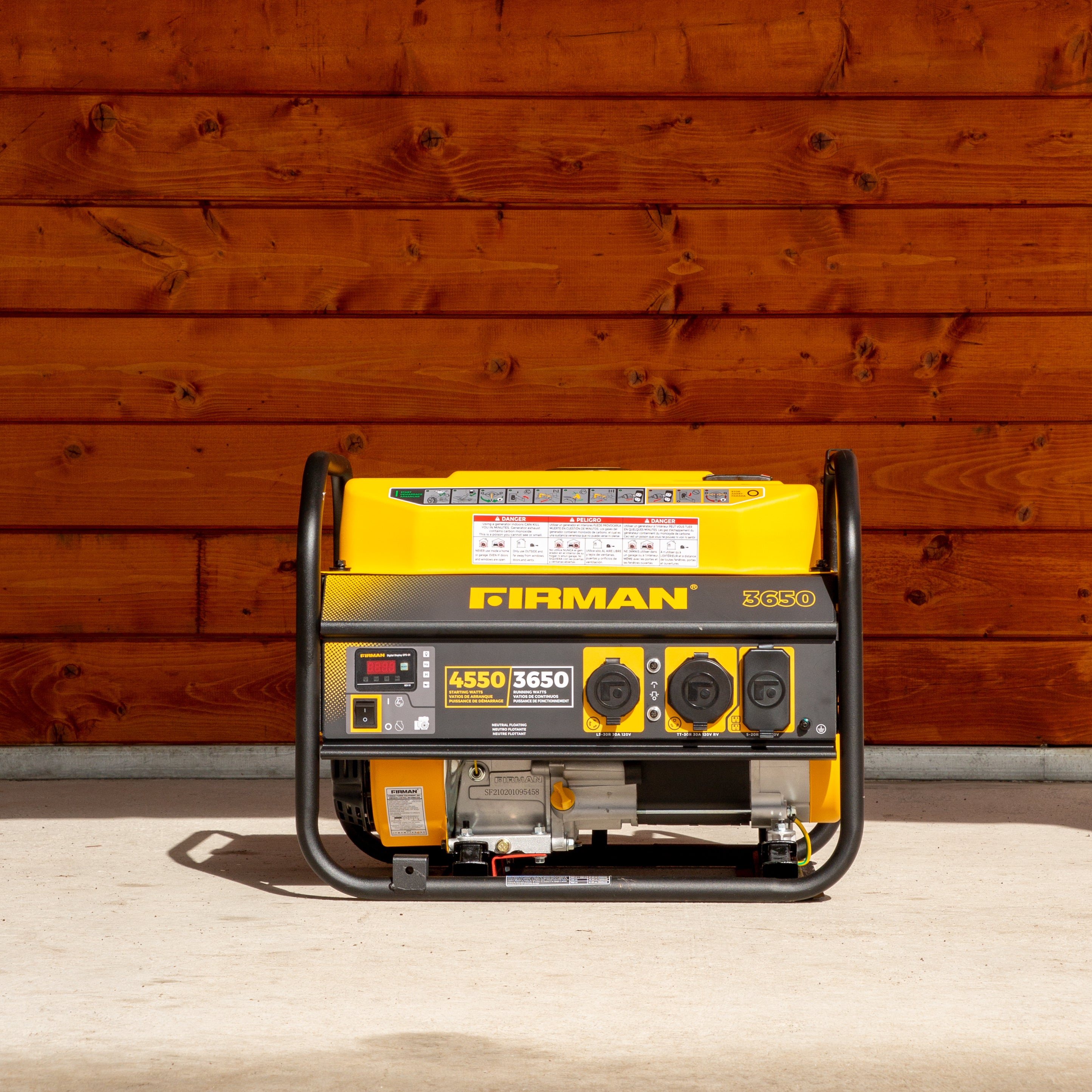 4550W Portable Gas Generator with Recoil Start - Reliable Power for Camping, Emergencies & Outdoor Activities