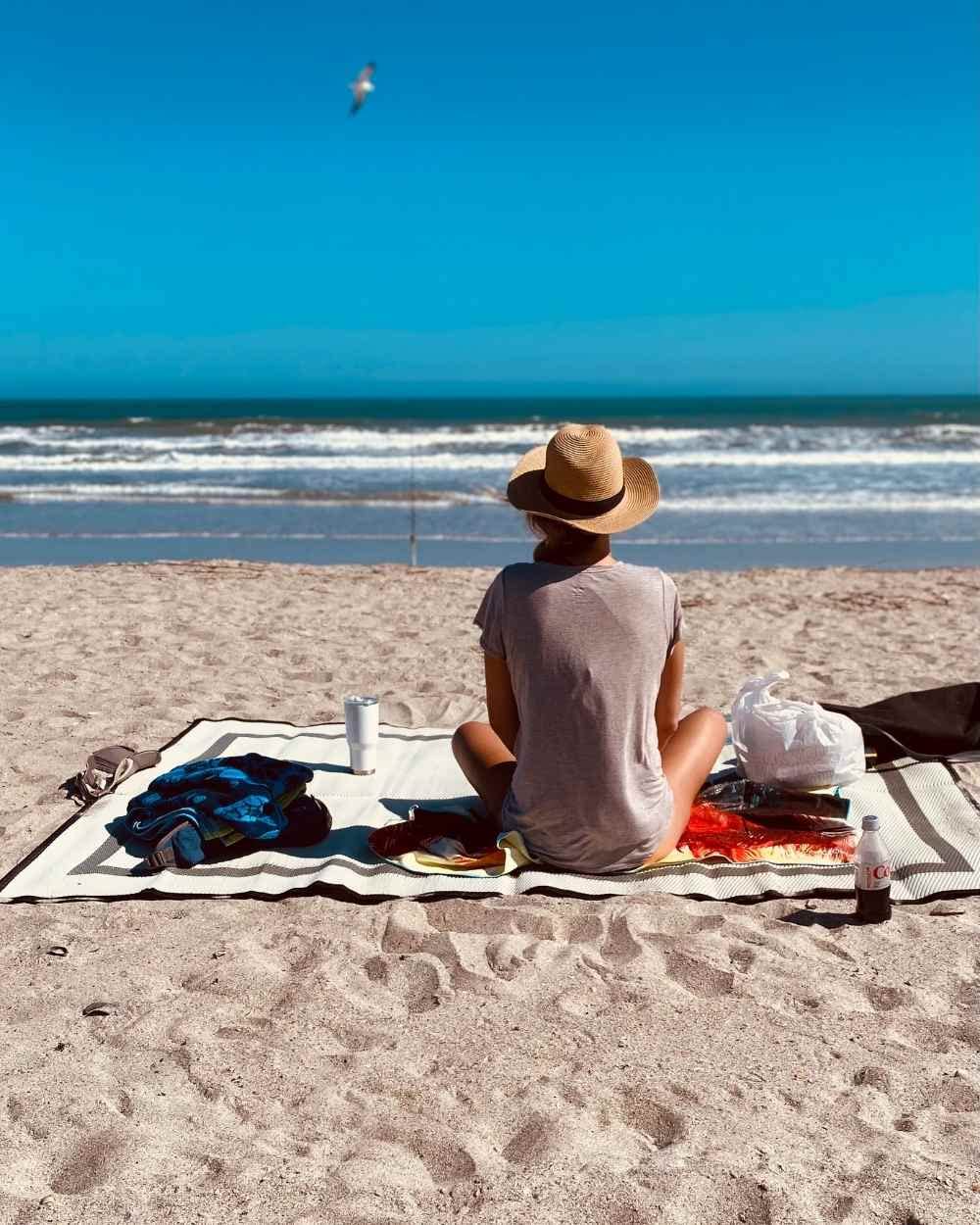Eco-Friendly Recycled Plastic Outdoor Mat - Waterproof & Lightweight for Beach, Camping, Picnics, RV Travel | Perfect for Sand, Grass & Outdoor Adventures