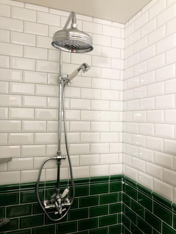 Kakel Victoria Facade Edge Tile 7.5 x 15 cm Bottle Green - Perfect for Kitchen Backsplash & Bathroom Wall Decor