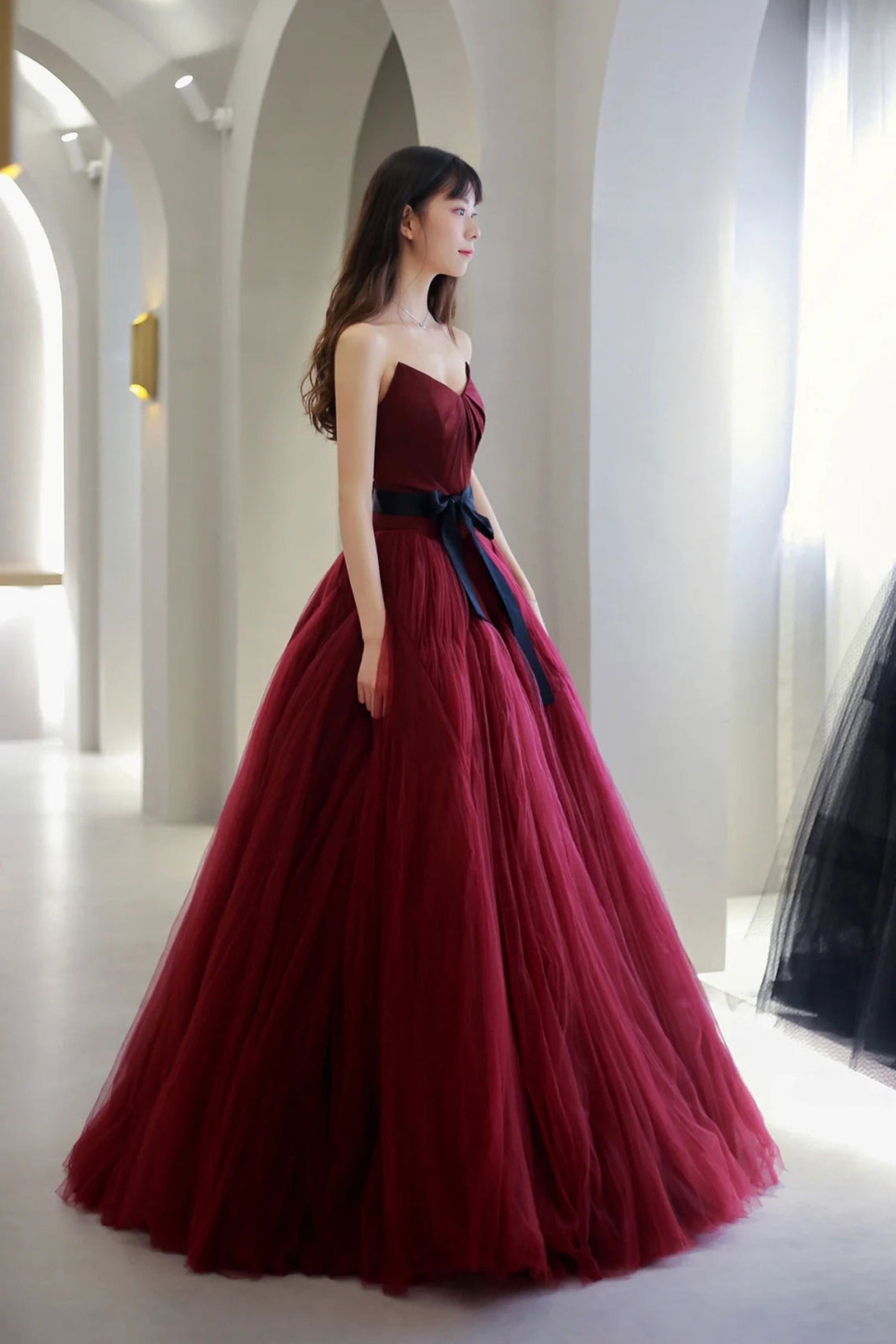 Elegant A-Line Burgundy Tulle Dress for Women - Perfect for Weddings, Prom & Special Occasions