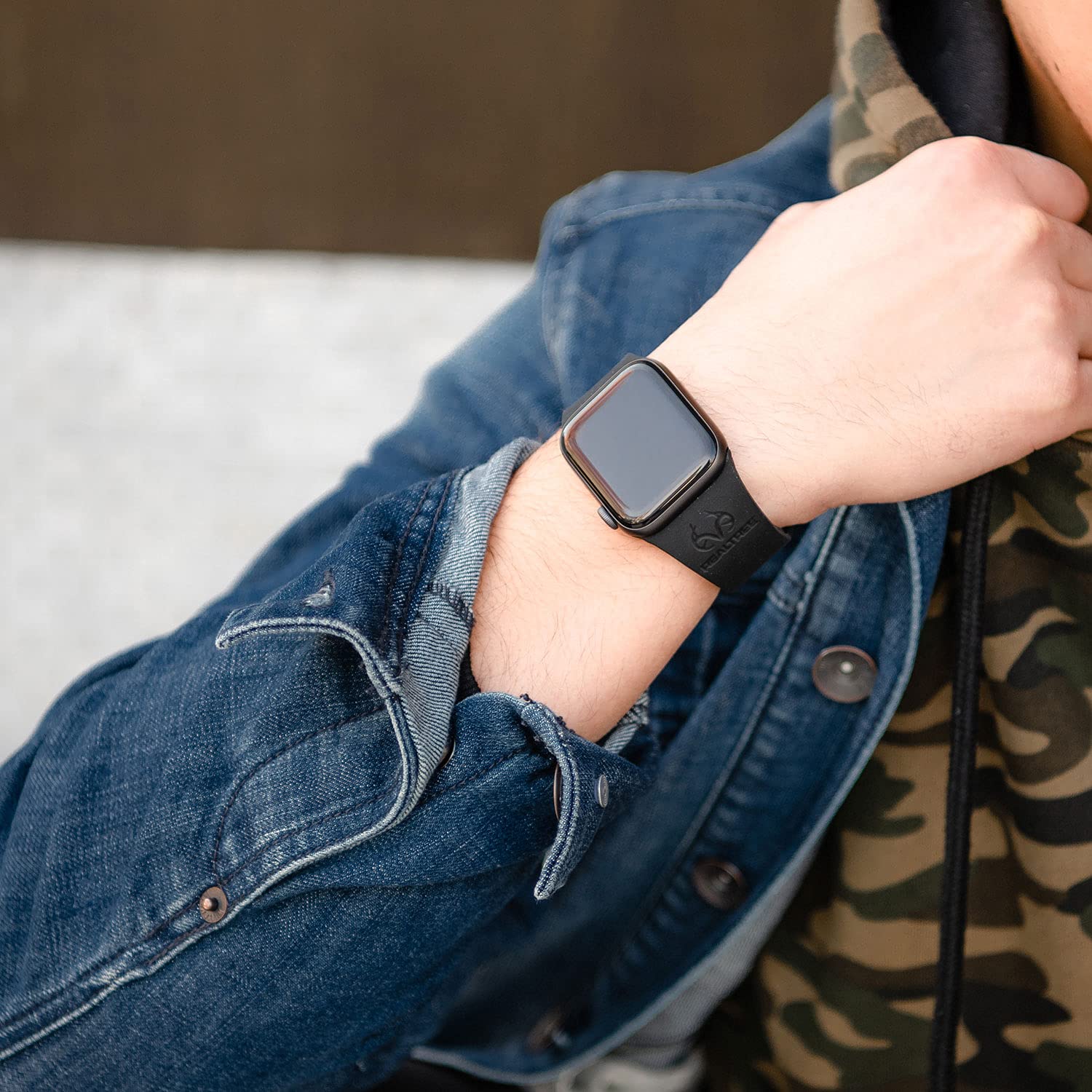 Realtree Engraved Silicone Sport Band for Apple Watch - Durable & Comfortable Fitness Tracker Strap - Perfect for Running, Hiking & Outdoor Activities