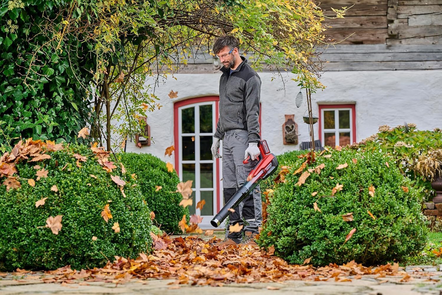 Einhell GP-LB 18/200 Li E-Solo 18V Cordless Leaf Blower - Brushless Motor, Variable Speed, Axial Fan Technology (Battery & Charger Not Included) - Perfect for Yard Cleanup, Driveway Clearing & Garden Maintenance