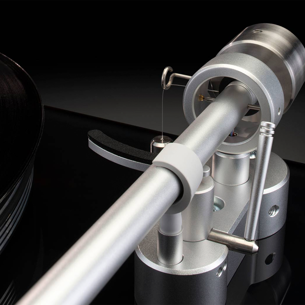 McIntosh MTI100 High-End Integrated Turntable with Premium Sound Quality - Perfect for Vinyl Enthusiasts & Home Audio Systems