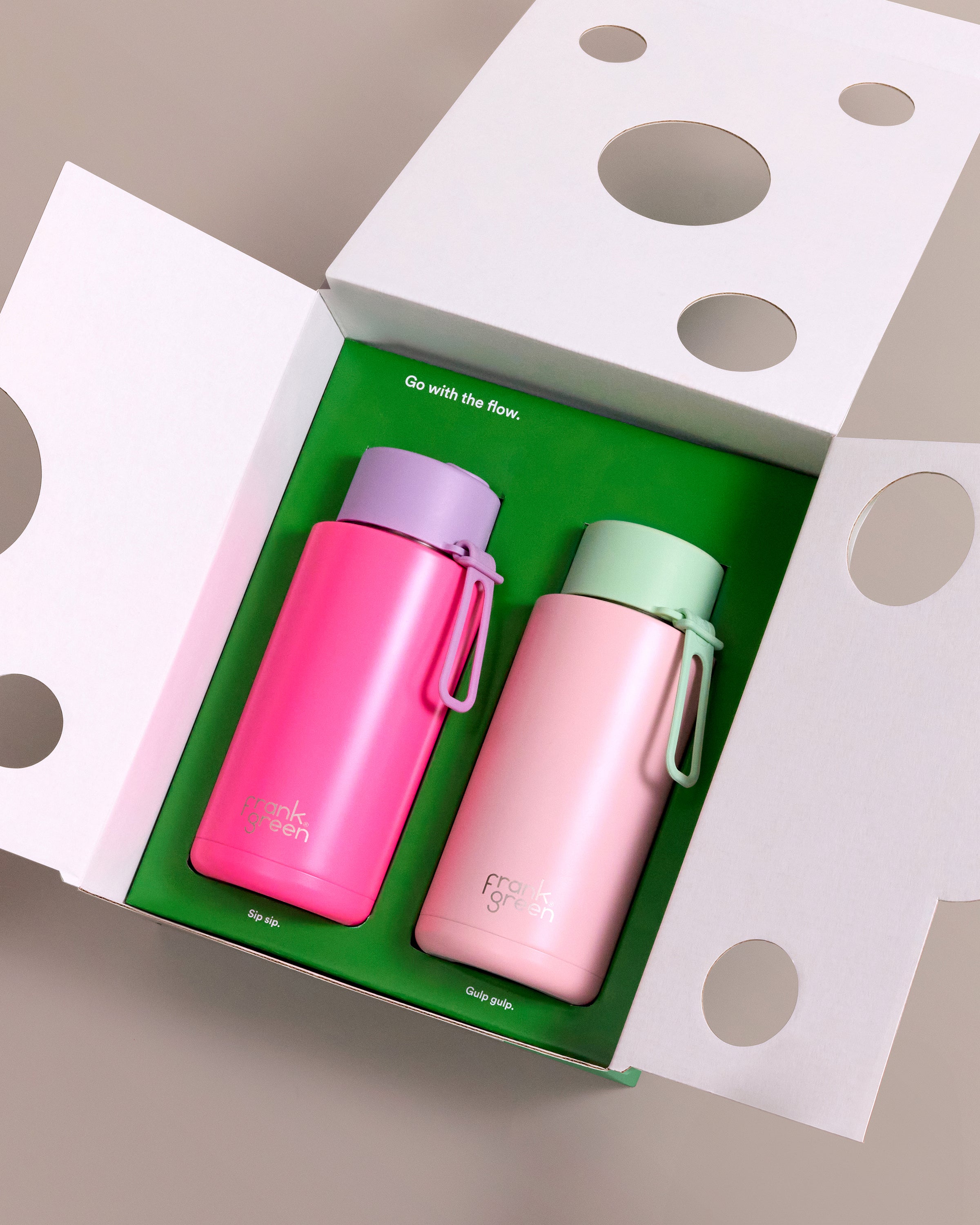 Stylish Iconic Duo Gift Set - 34oz (1,000ml) Water Bottles for Gym, Office & Outdoor Activities