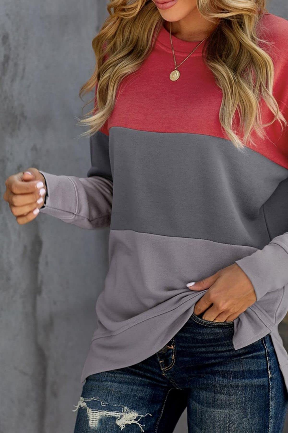 KINSWT Women's Long Sleeve Striped Crewneck Sweatshirt - Side Split Pullover Top for Casual Wear & Loungewear | Perfect for Fall & Winter Outfits
