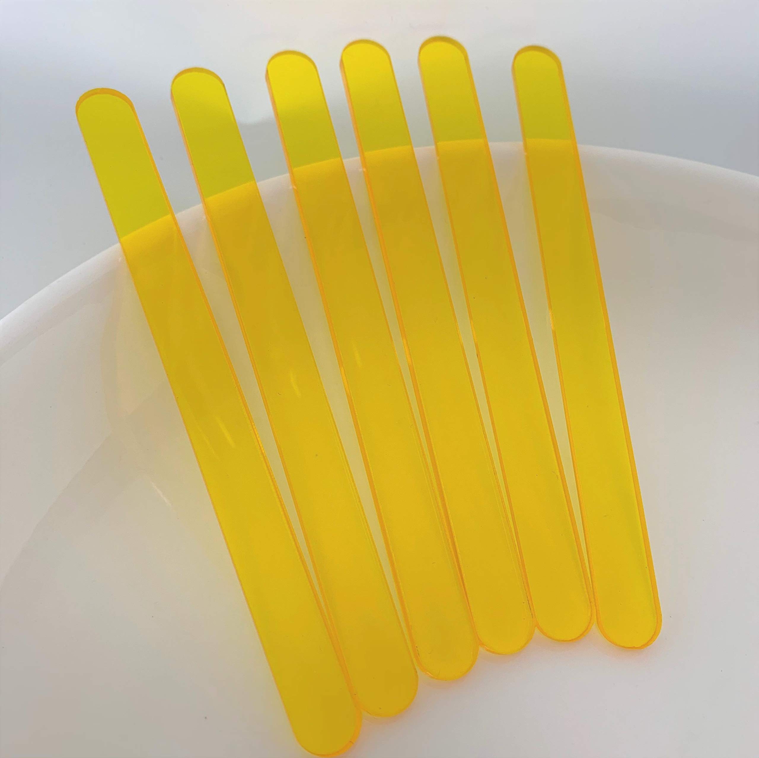 30 Pack Gold Mirror Acrylic Cakesicle Sticks - Reusable Translucent Yellow Popsicle Sticks for Birthday Parties, Baby Showers & Wedding Favors - Perfect for Cake Pops, Dessert Displays & DIY Treats