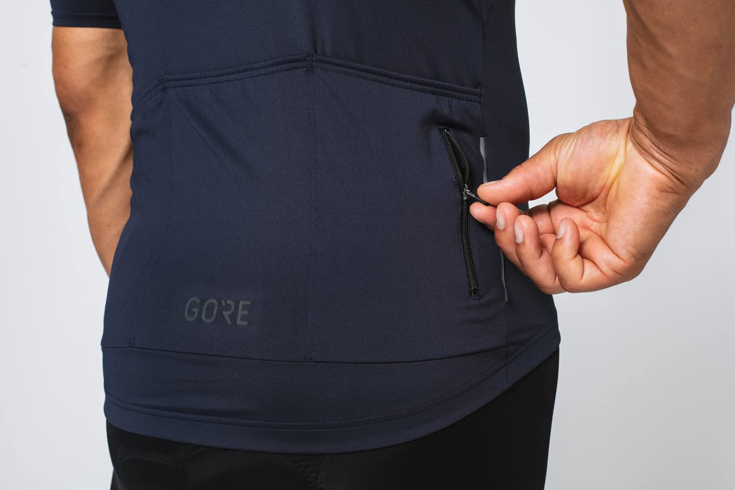 GORE WEAR Men's Torrent Cycling Jersey - Breathable & Lightweight Bike Shirt for Road & Mountain Biking - Perfect for Training & Racing