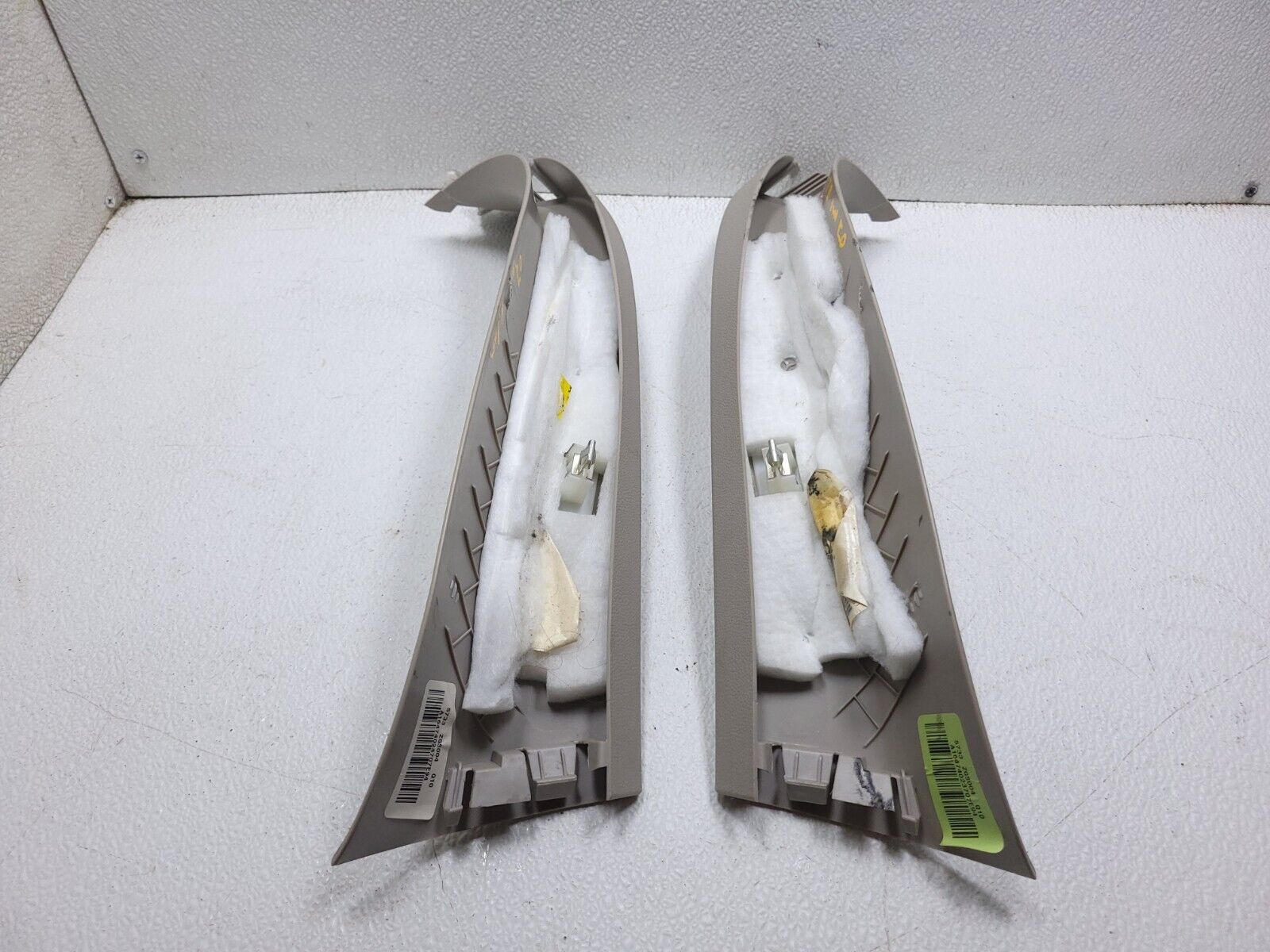 06-11 Mercedes ML500 Rear Trunk Lid Liftgate Trim Cover Pair - OEM Replacement Parts for Cargo Protection & Style Enhancement | Perfect for Car Restoration & Maintenance