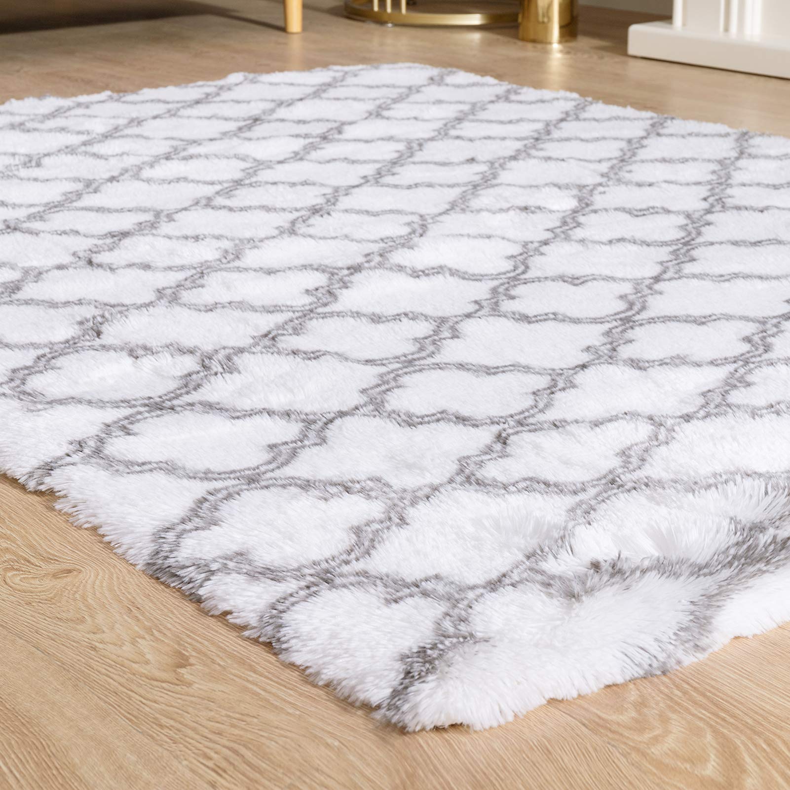 Premium Soft Moroccan Shaggy Area Rug - 6' x 9' Fluffy Modern Carpet for Bedroom, Living Room, Nursery & Kids Room - Ultra Plush White & Grey Pattern - Perfect for Cozy Home Decor, Play Areas & Relaxation Spaces