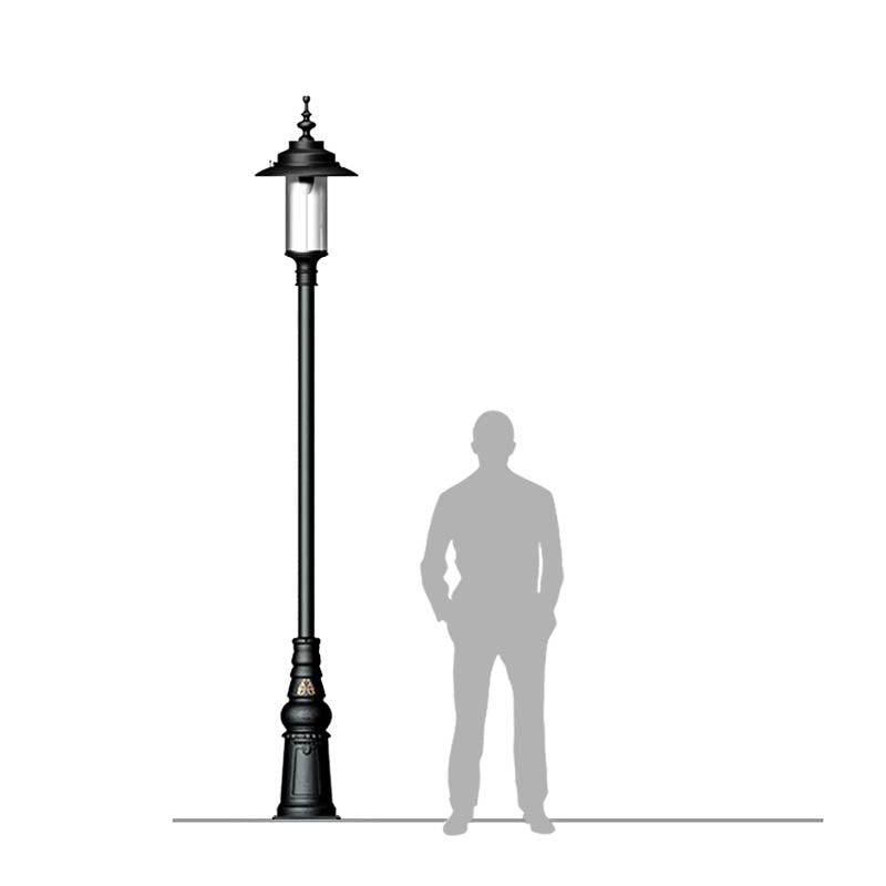 Betley 1Lt Cast Iron Lamp Post - Outdoor Garden Lighting for Pathways, Driveways & Porches
