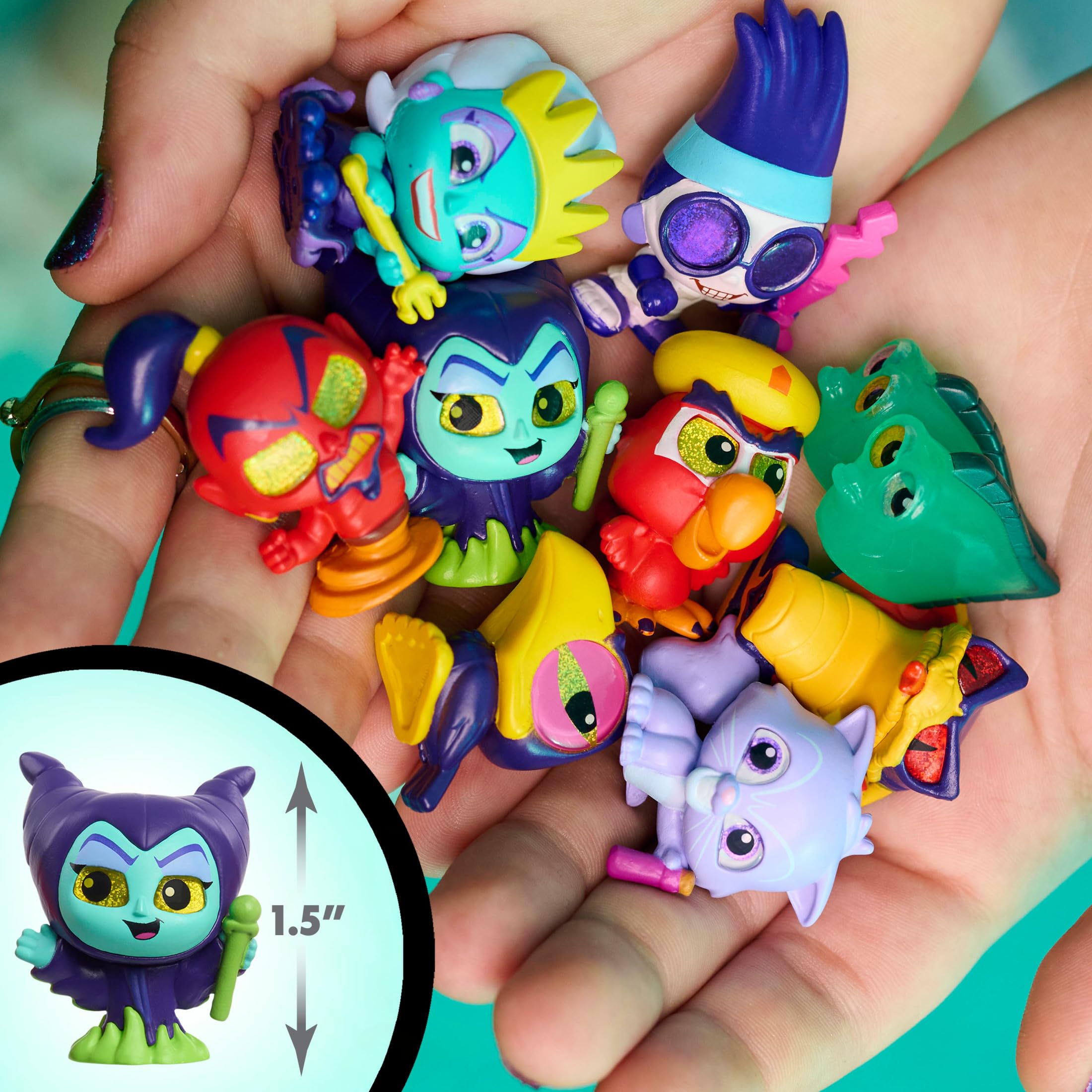 Just Play Disney Doorables Disney Villains Collection - 12 Peek & Collectible Mini Figures, Mystery Blind Box Toys for Kids Ages 5+ | Perfect for Birthday Gifts, Party Favors & Disney Collectors