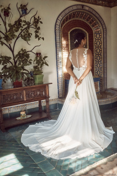 Jenny Yoo Elinor Wedding Gown - Elegant A-Line Bridal Dress with Lace Details | Perfect for Beach, Church & Formal Weddings