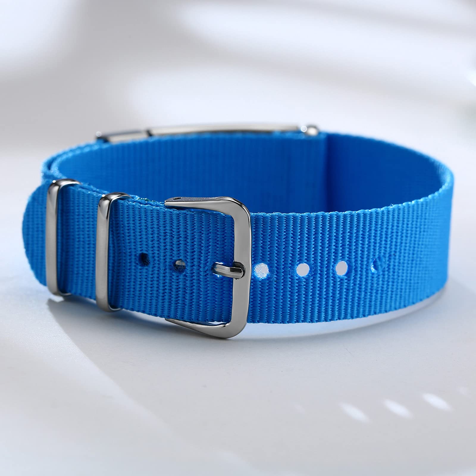 VNOX Custom Medical Alert Bracelet for Men & Women - Sporty Medical ID Bracelet for Emergency Health Conditions - Perfect for Running, Hiking & Daily Wear