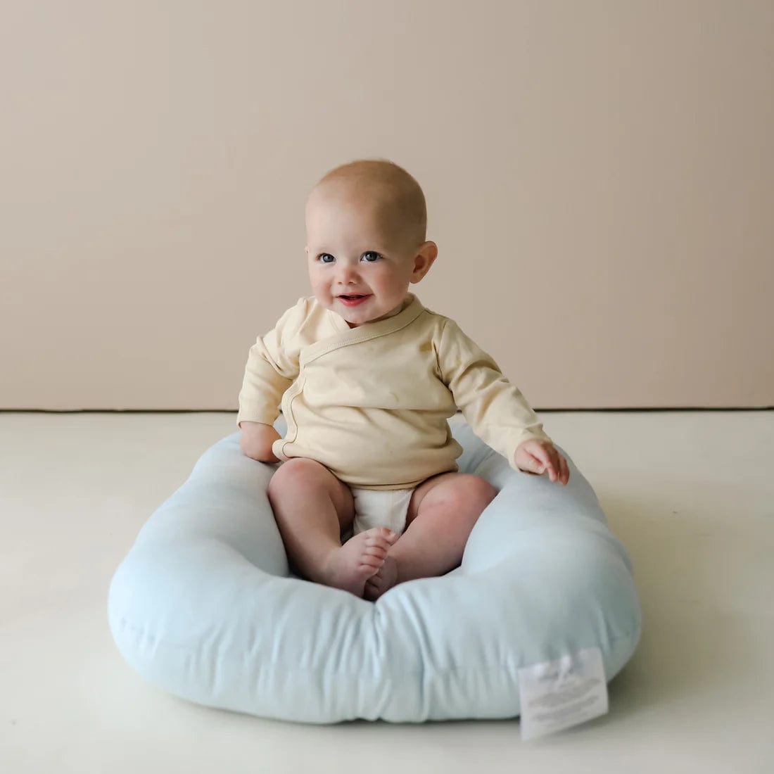 Organic Snuggle Me Infant Lounger - Premium Baby Nest for Safe & Comfortable Sleep, Play & Cuddle - Perfect for Newborns, Nursery, Travel & Breastfeeding