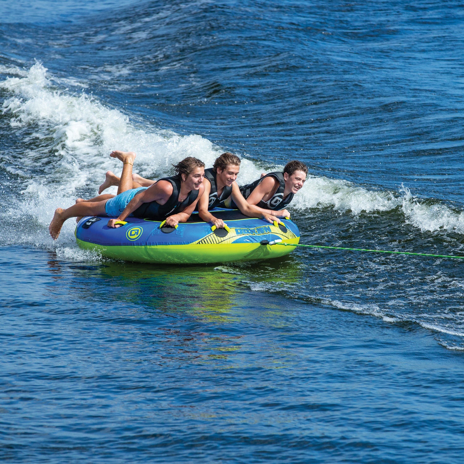 O'Brien Ultra Screamer 3 Rider Towable Tube - High-Speed Inflatable Water Tube for Lake & Ocean Fun - Perfect for Family & Friends Water Sports