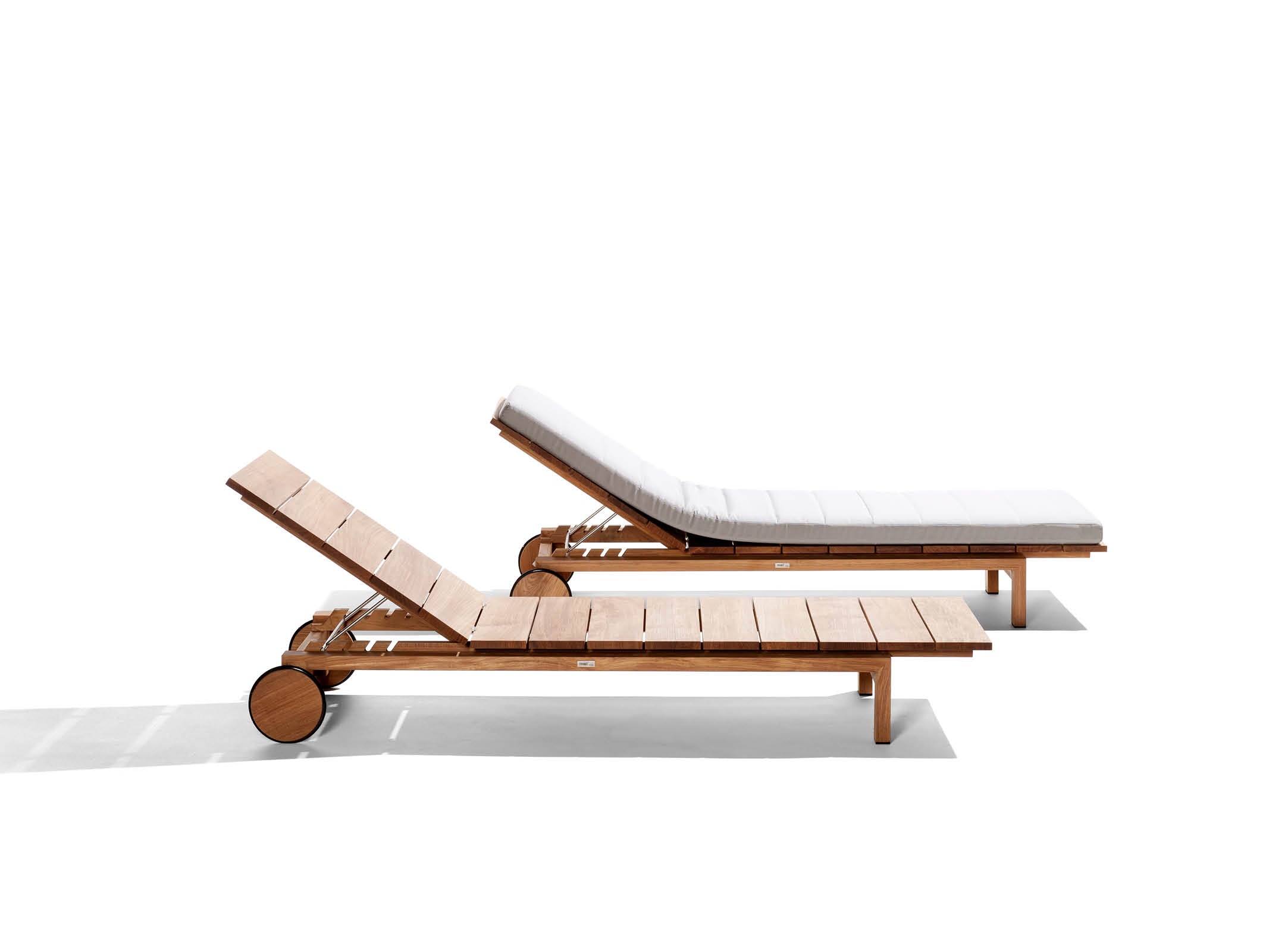 Premium Kos Lounger - Ultra Comfortable Reclining Chair for Relaxation & Lounging - Perfect for Living Room, Patio, Poolside & Outdoor Use
