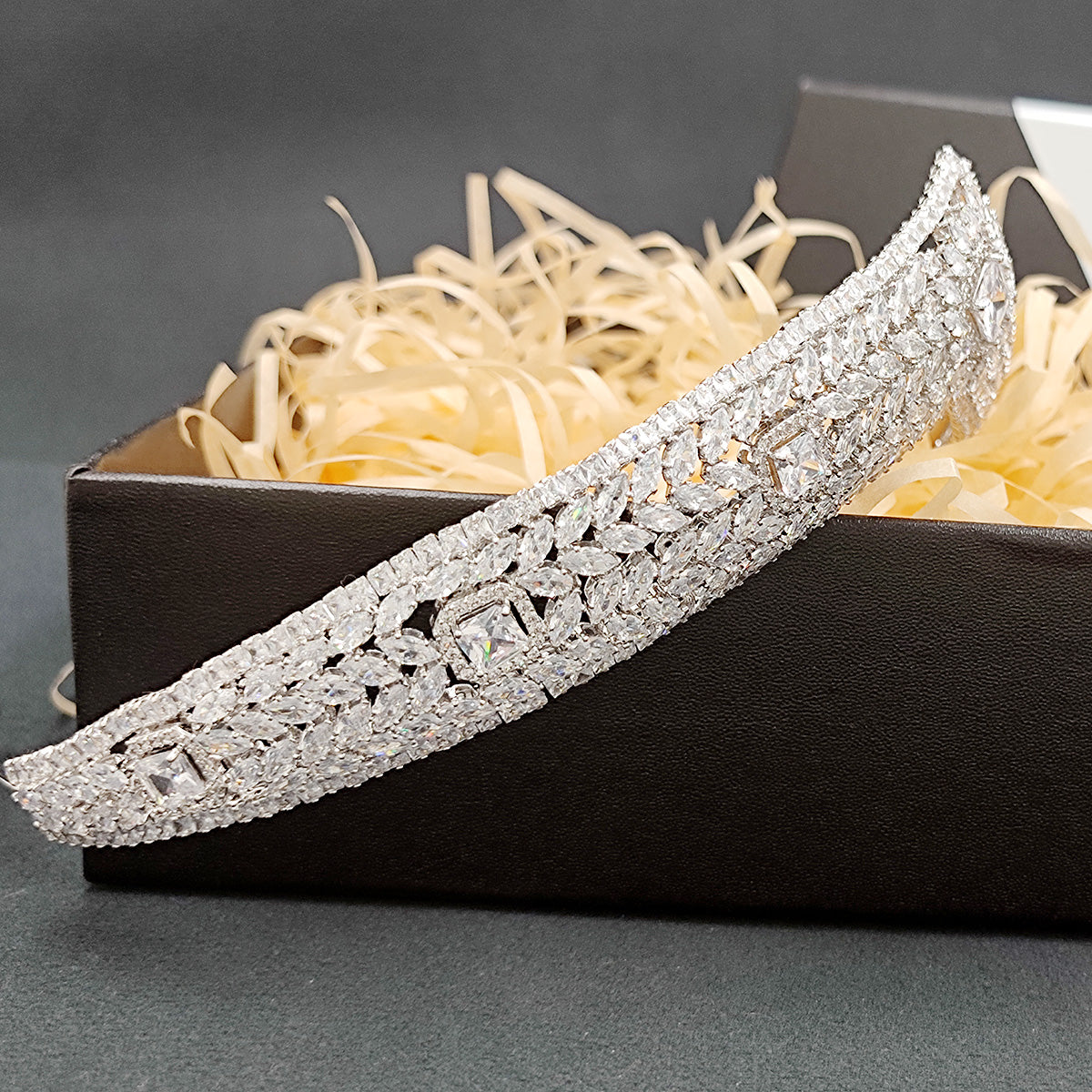 5A Zirconia Wedding Tiara - Sparkling Crystal Bridal Crown for Bride FK93750 | Perfect for Weddings, Prom, Pageants & Special Occasions
