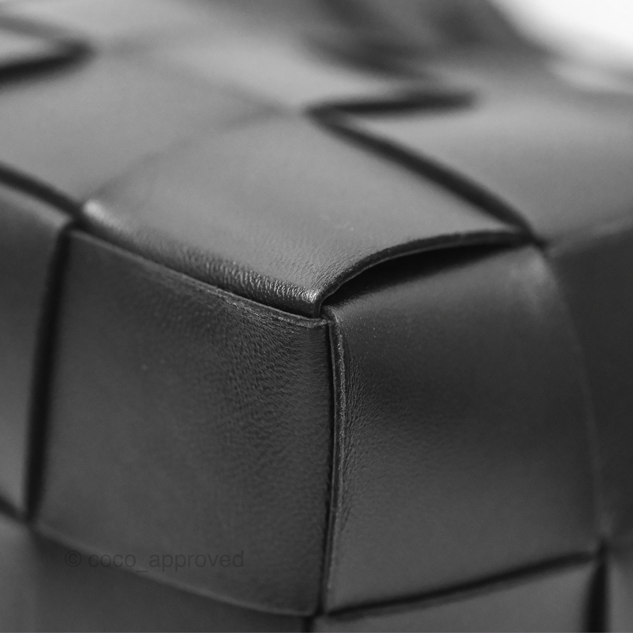 Bottega Veneta Small Cassette Bucket Bag in Black Lambskin Leather - Perfect for Everyday Use, Work & Travel