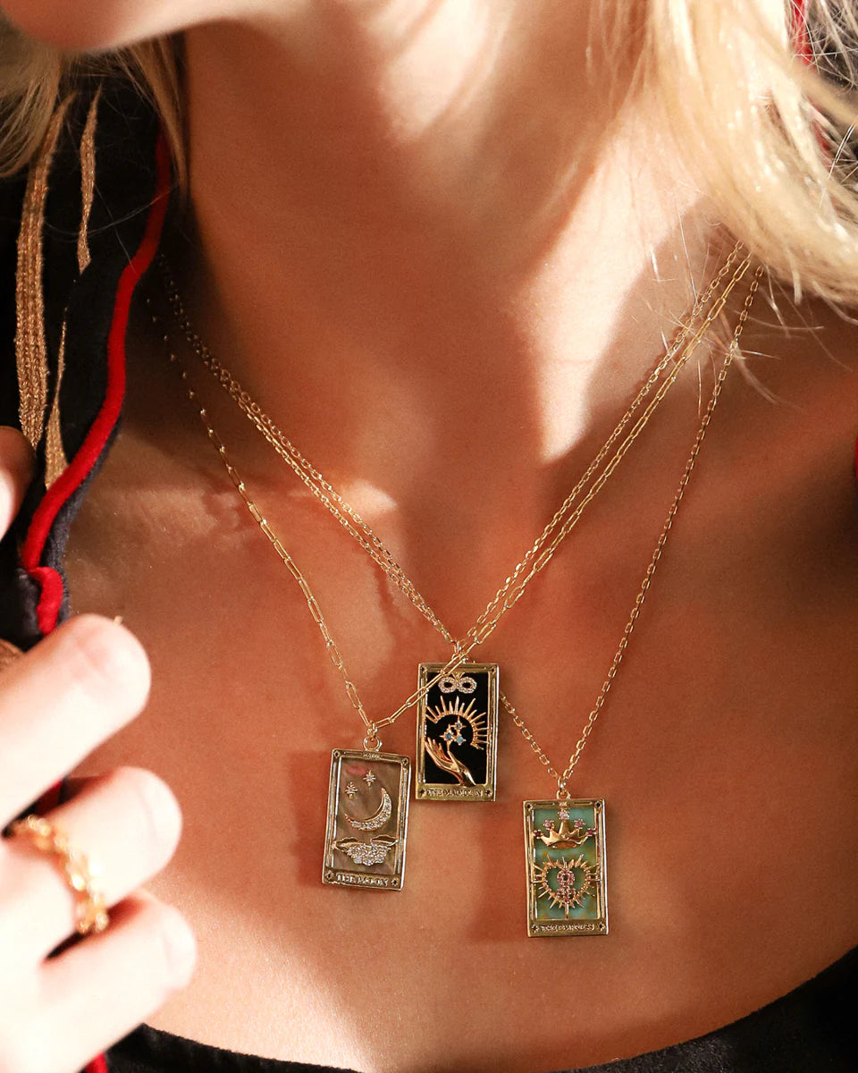 Magician Tarot Card Necklace - Mystical Jewelry for Wiccan & Pagan Rituals, Spiritual Protection & Fashion Accessory