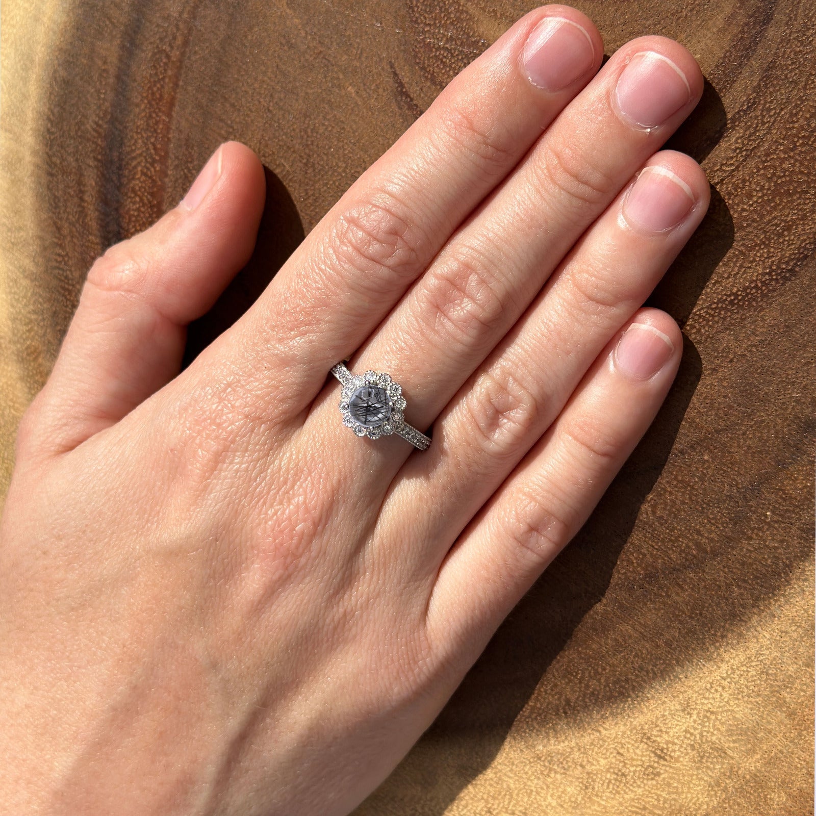 14K Yellow Gold Round Natural Rutilated Quartz Vintage Style Flower Ring for Women - Elegant Boho Jewelry Gift for Birthday, Anniversary & Special Occasions
