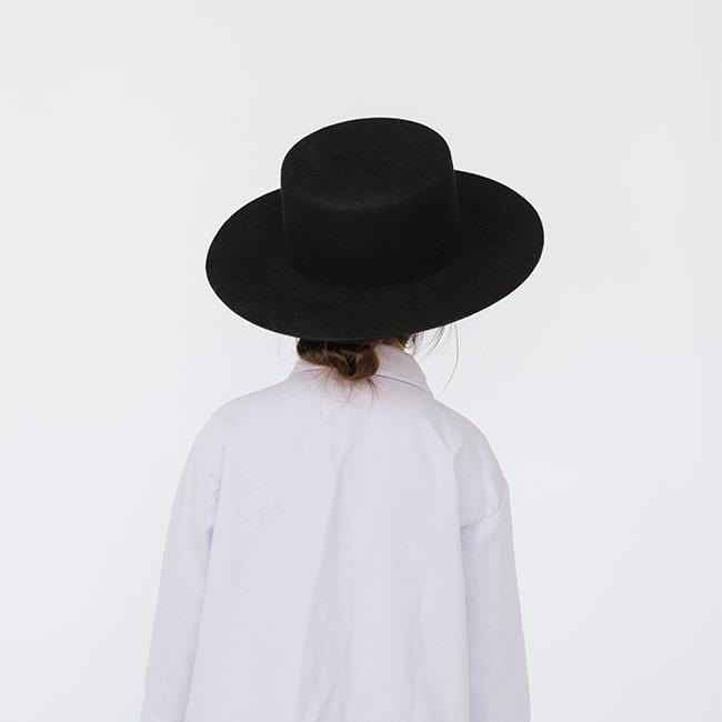 Dahlia Kids Boater Hat for Girls & Boys - Summer Straw Sun Hat with Ribbon - Perfect for Beach, Garden, and Outdoor Activities