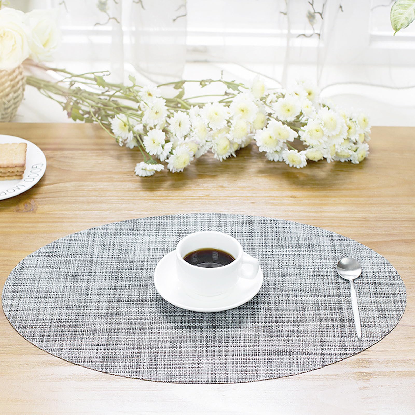 Round Woven Placemats Set of 4 - 13.8 Inch Washable Non-Slip Table Mats for Dining, Kitchen, Christmas Decor - Silver Gray for Home, Wedding & Party Use