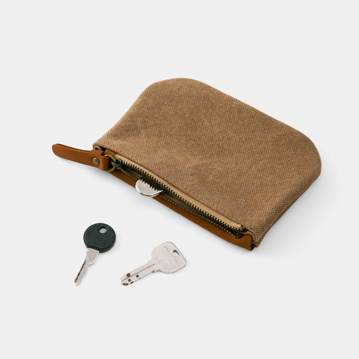 TRAVELER'S COMPANY Traveler's Factory Canvas Pouch SS Size Beige - Perfect for Organizing Pens, Passports & Small Essentials | Travel Accessories & Daily Carry Pouch