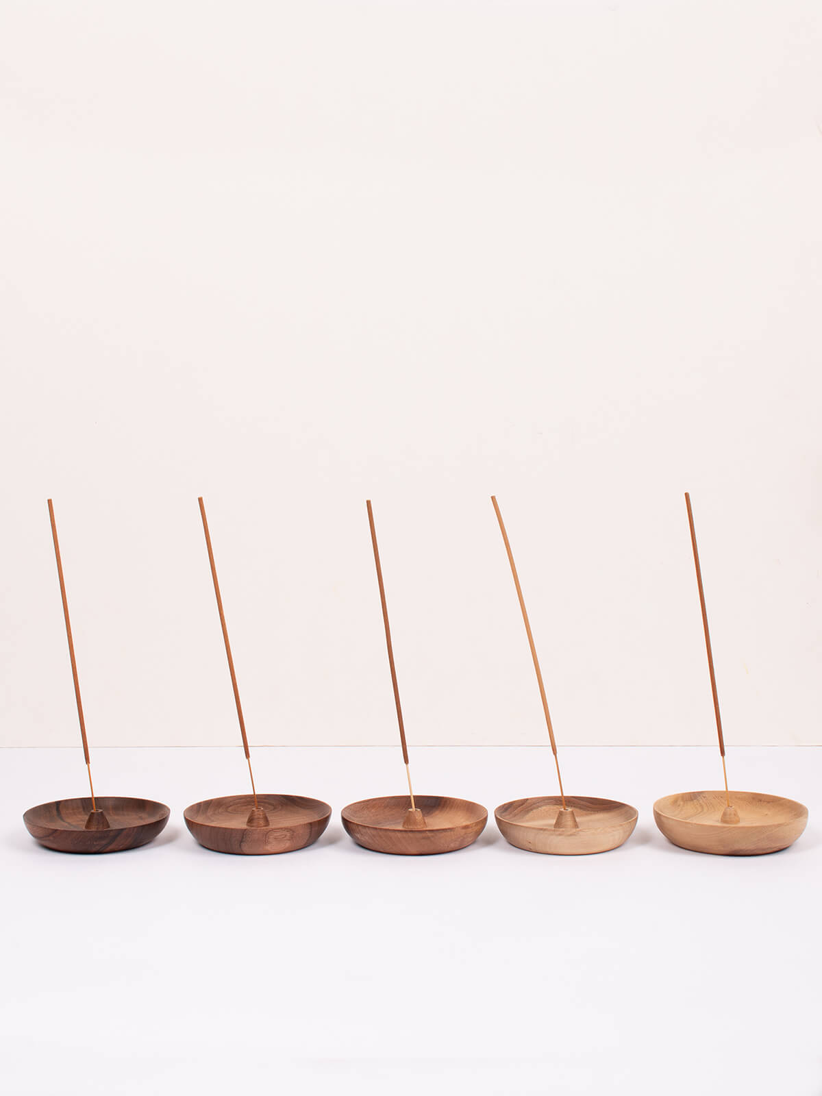 Handmade Walnut Wood Incense Holder - Natural Aromatherapy Burner for Meditation, Yoga & Home Decor | Eco-Friendly & Durable Design