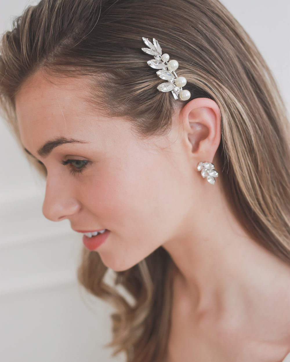 Shawna Pearl Hair Clip - Elegant Pearl Hair Accessory for Women & Girls | Perfect for Weddings, Parties & Everyday Style