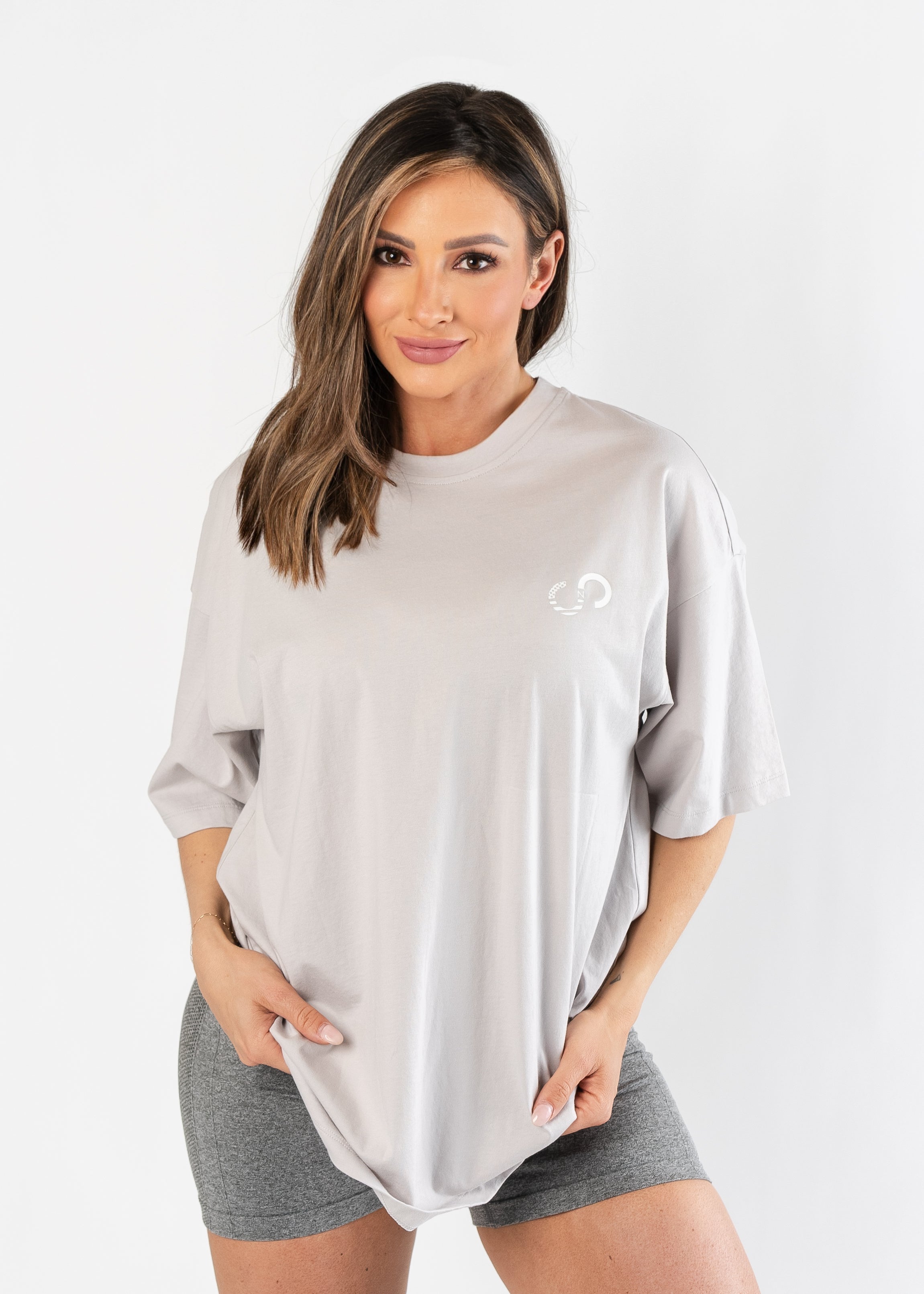 Oversized T-Shirt for Men & Women - Light Grey Freedom Print - Soft Cotton Comfort Fit - Casual Streetwear & Loungewear for Everyday Wear