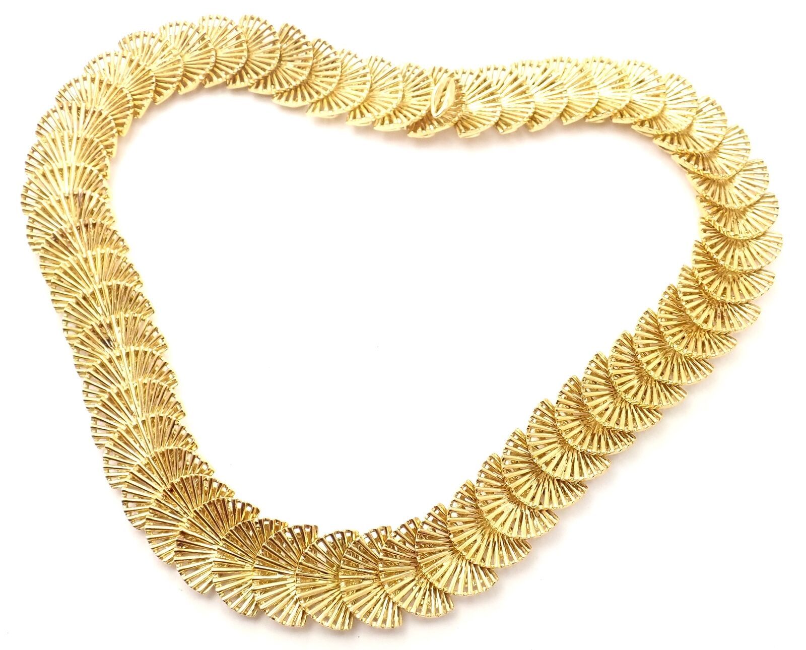 Authentic Vintage Tiffany & Co 18k Yellow Gold Fan Shell Link Necklace - Rare Luxury Jewelry for Women, Perfect Gift for Anniversary, Birthday & Special Occasions