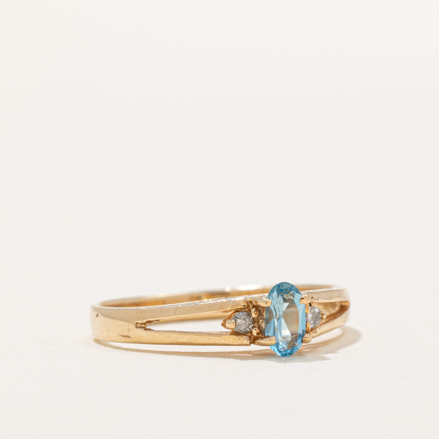 Blue Topaz & Diamond Open Shank Ring - 0.22ct Solitaire with 0.02ctw Accents - Size 6 - Perfect for Engagement, Anniversary & Everyday Elegance