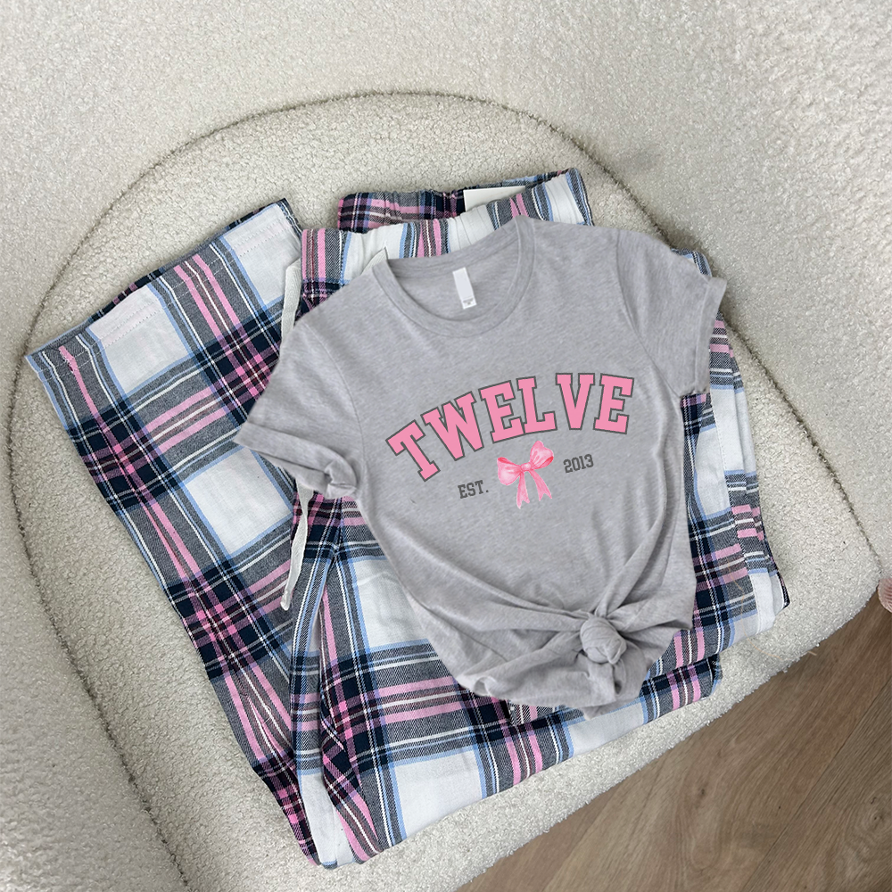 Personalized Coquette Age & Year T-Shirt & Garland Pajama Set - Perfect for Birthdays, Sleepovers & Cozy Nights
