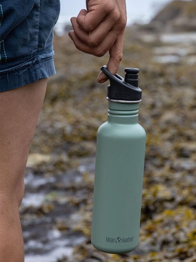 Klean Kanteen Classic Stainless Steel Water Bottle 18oz (532ml) - BPA Free, Leak Proof, Eco Friendly Reusable Bottle for Hiking, Gym, Office & Outdoor Activities