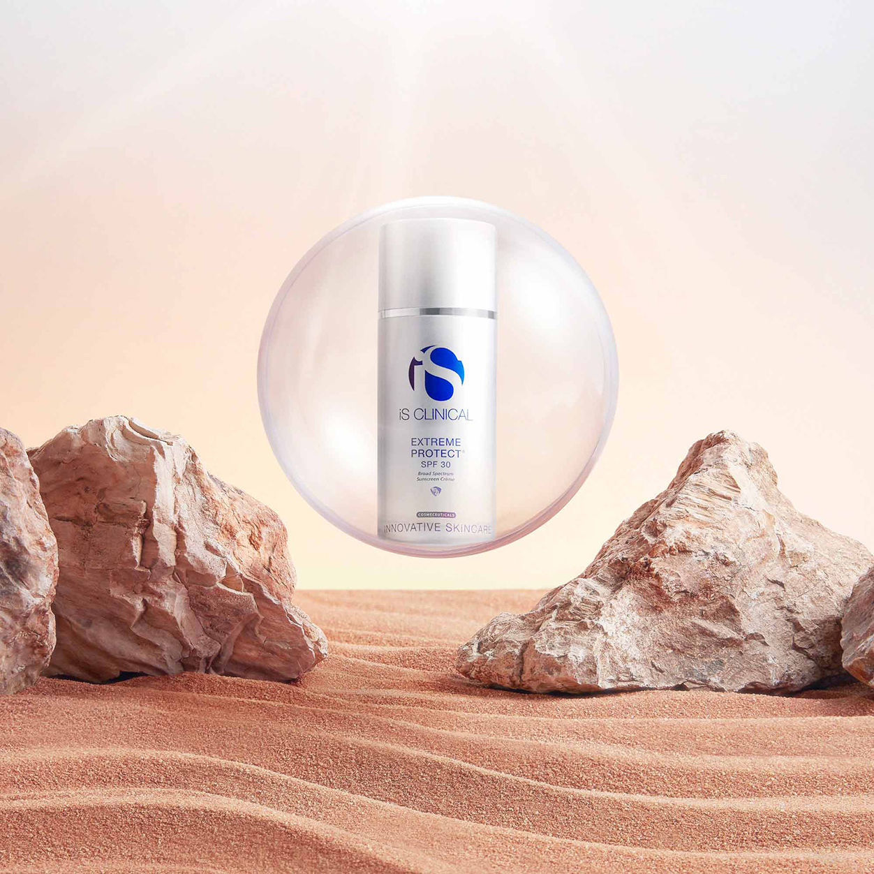 Extreme Protect SPF 30 Sunscreen Lotion - Broad Spectrum UVA/UVB Protection, Water Resistant, Lightweight & Non-Greasy Formula for Face & Body - Perfect for Beach, Swimming & Outdoor Activities