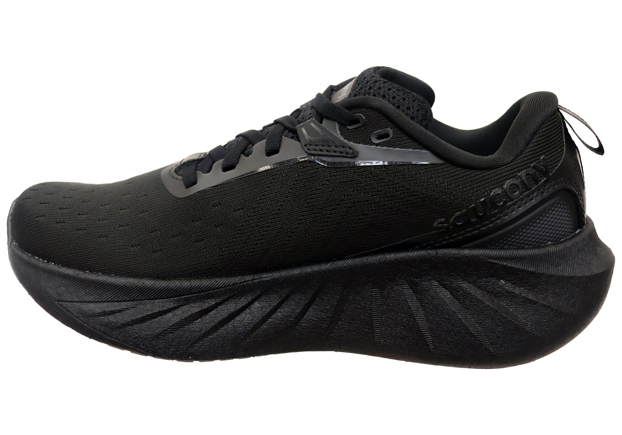 Saucony Women's Triumph 22 Running Shoes - Triple Black - Lightweight Cushioned Athletic Shoes for Women - Perfect for Jogging, Gym Workouts & Daily Walking