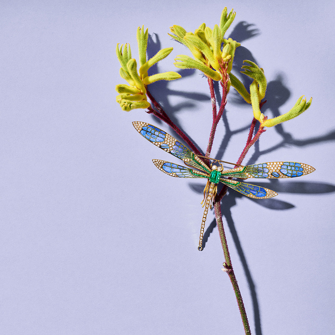 Exquisite Plique à Jour Emerald & Diamond Dragonfly Brooch – Vintage Jewelry for Women – Perfect for Weddings, Parties & Special Occasions