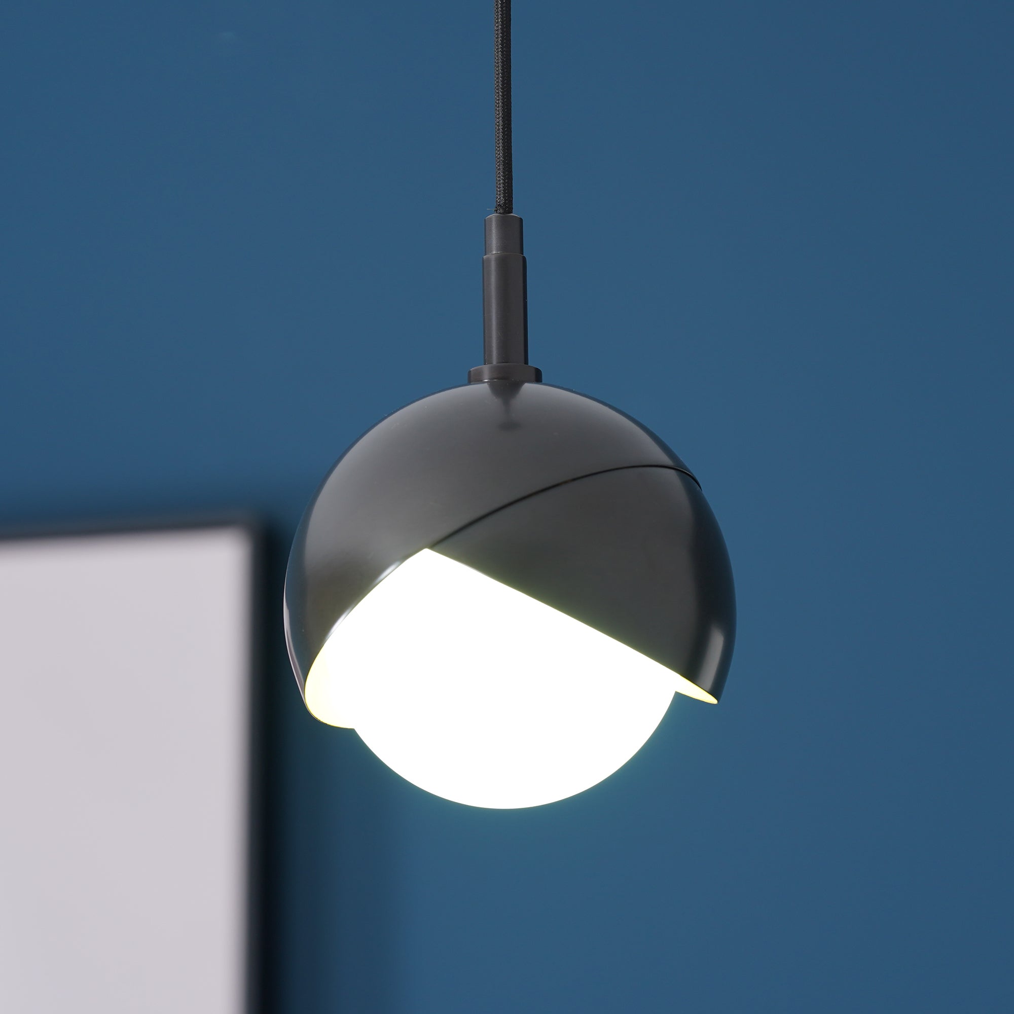 Elegant Earring Pendant Light - Modern Hanging Chandelier for Bedroom, Dining Room & Living Room Decor - Dimmable LED Lighting Fixture for Home & Office