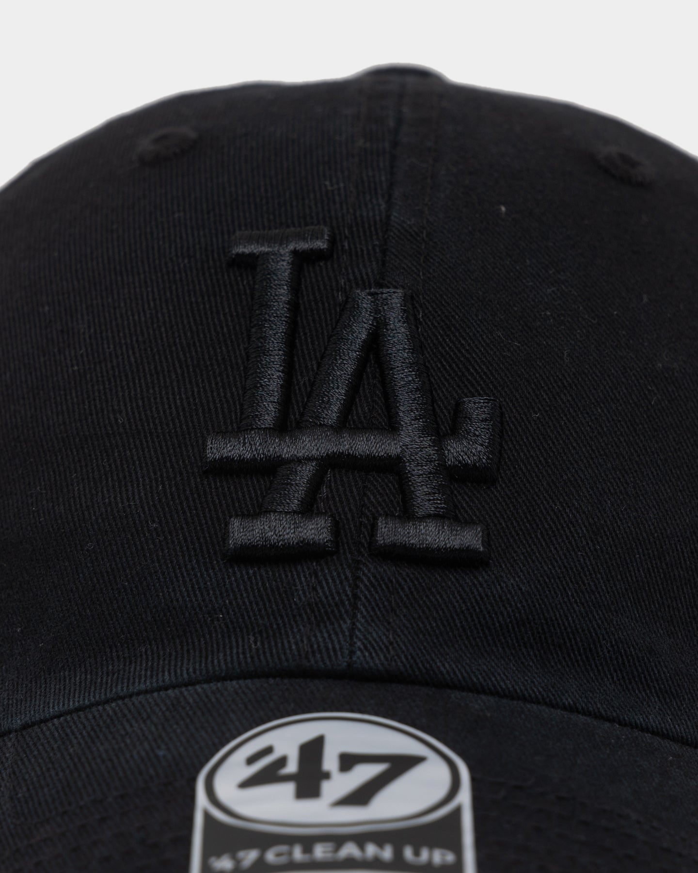47 Brand Men's Los Angeles Dodgers Clean Up Adjustable Strapback Snapback Hat - Black/Black - Perfect for Baseball Games, Casual Wear & Sports Fan Gifts