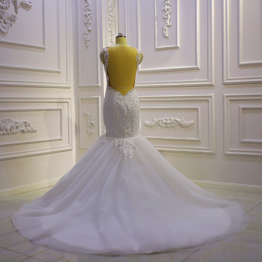 AM814 Lace Applique Mermaid Backless Wedding Dress – Elegant Bridal Gown for Beach, Church, and Formal Weddings