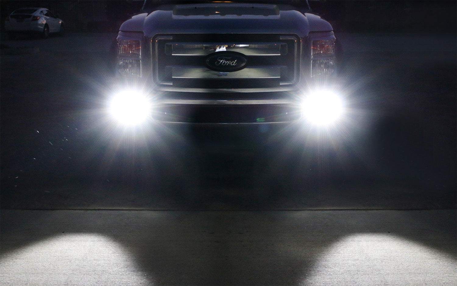 100W Hybrid Beam LED Pods with Fog Light Bracket & Wiring Kit - Compatible with 2011-2016 Ford F250 F350 Super Duty - Off-Road, Fog Lights, Night Driving, Work Trucks