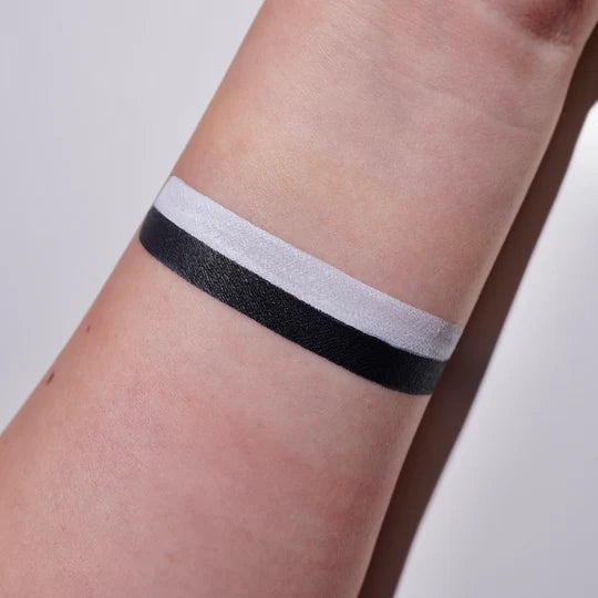 Split Liner Eyeliner - Waterproof & Smudge-Proof Liquid Eyeliner for Precise Winged Liner - Perfect for Everyday Makeup, Parties & Special Occasions