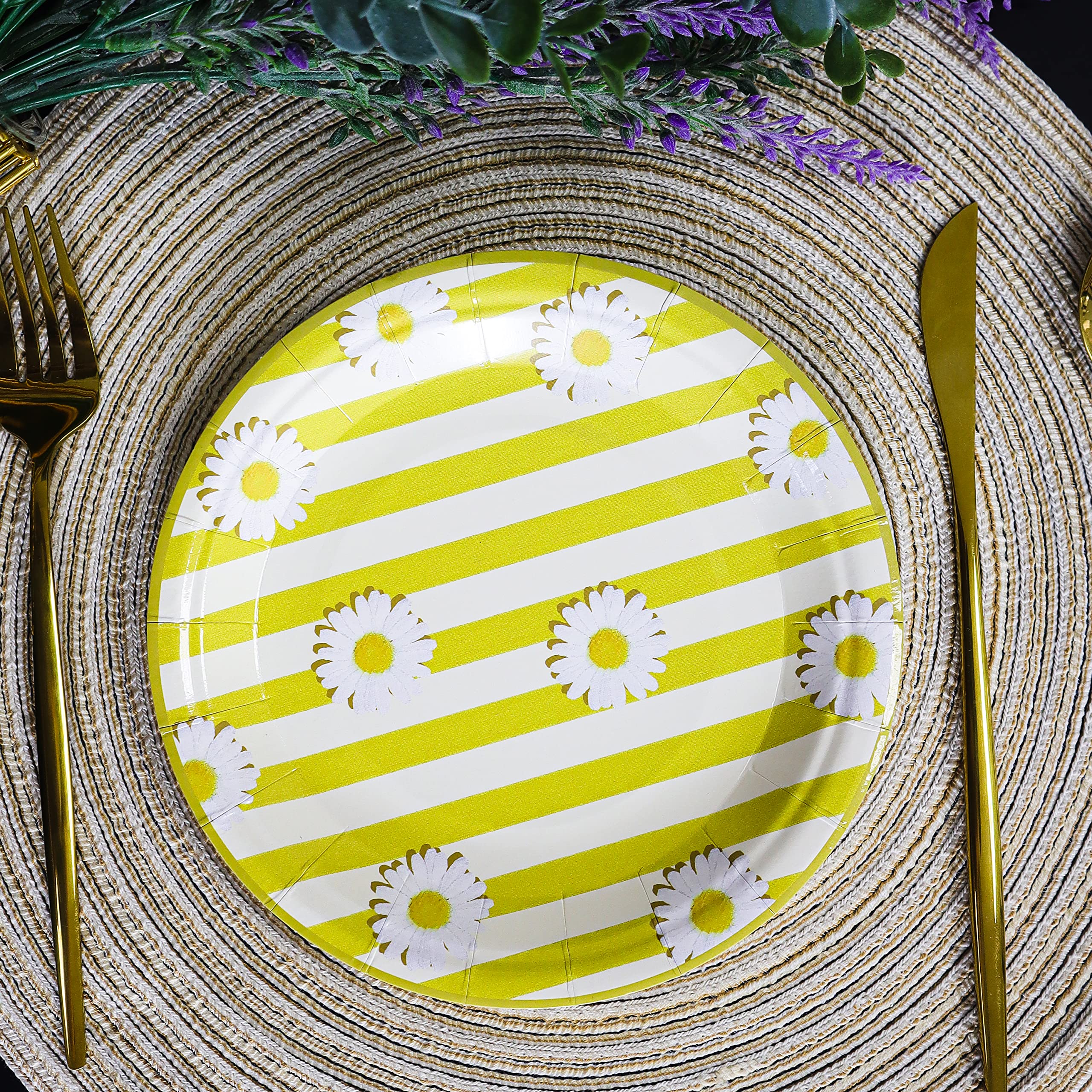 50-Piece Daisy Paper Dessert Plates Set - 7 Inch Disposable Floral Cake Plates for Birthday Parties, Baby Showers & Spring Garden Tea Events