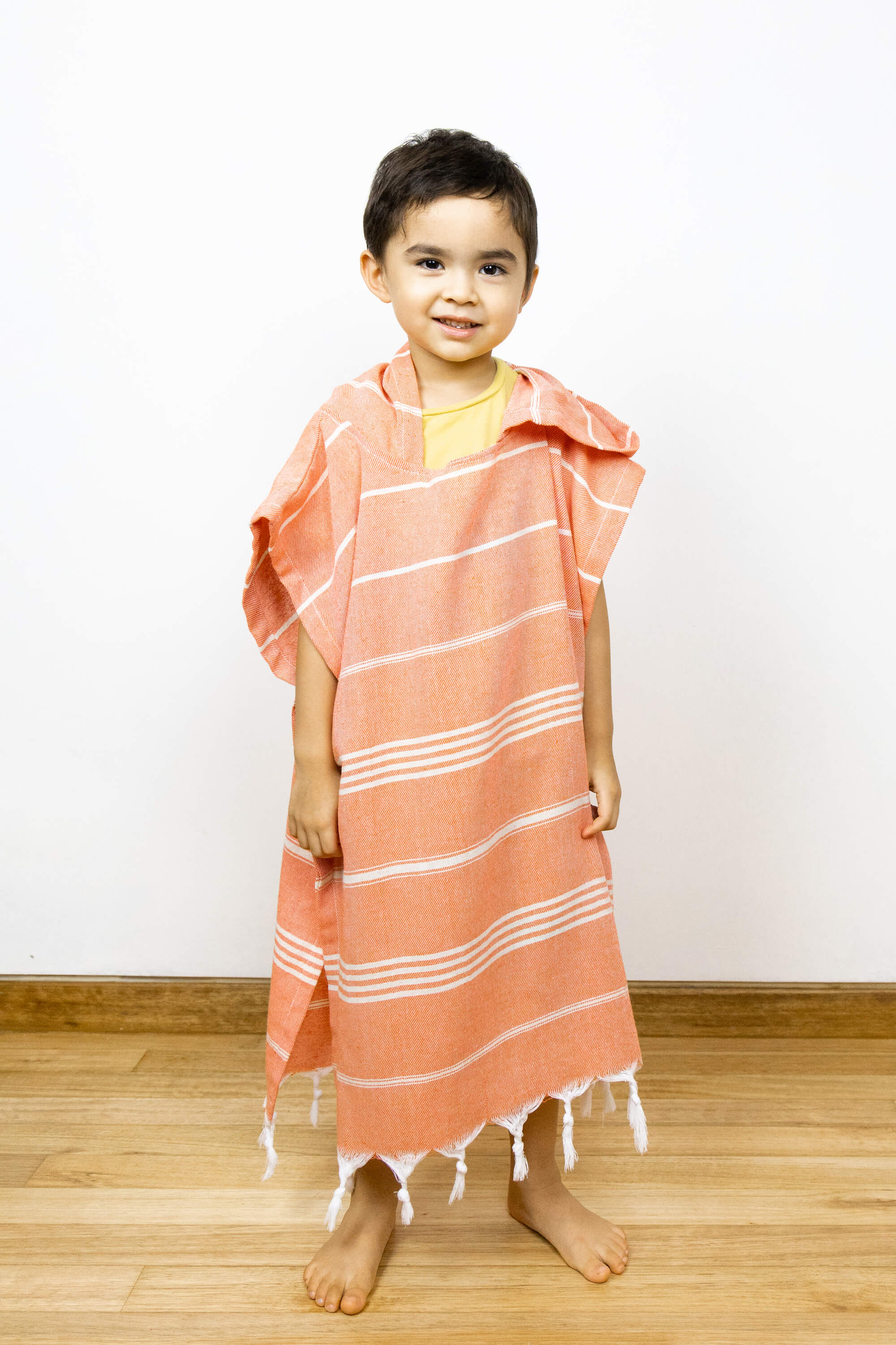 Sultan Kids Poncho - Soft Coral Fleece Hooded Cape for Boys & Girls - Perfect for Outdoor Play, Halloween Costumes, and Cozy Winter Wear