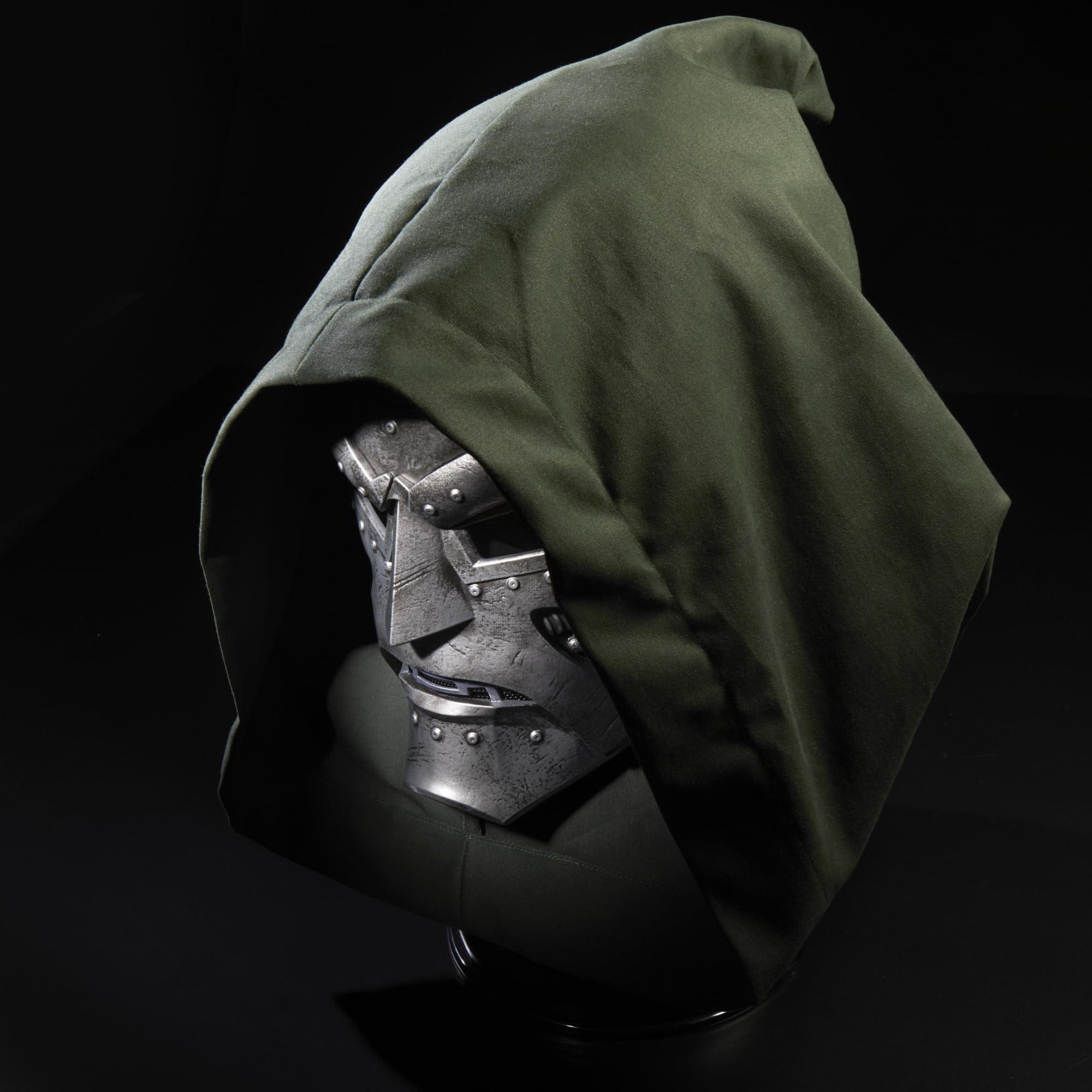 Marvel Legends Series Doctor Doom Premium Roleplay Helmet - Fantastic Four Comics Collectible for Adults - Cosplay, Halloween Costume, Comic Con Accessory