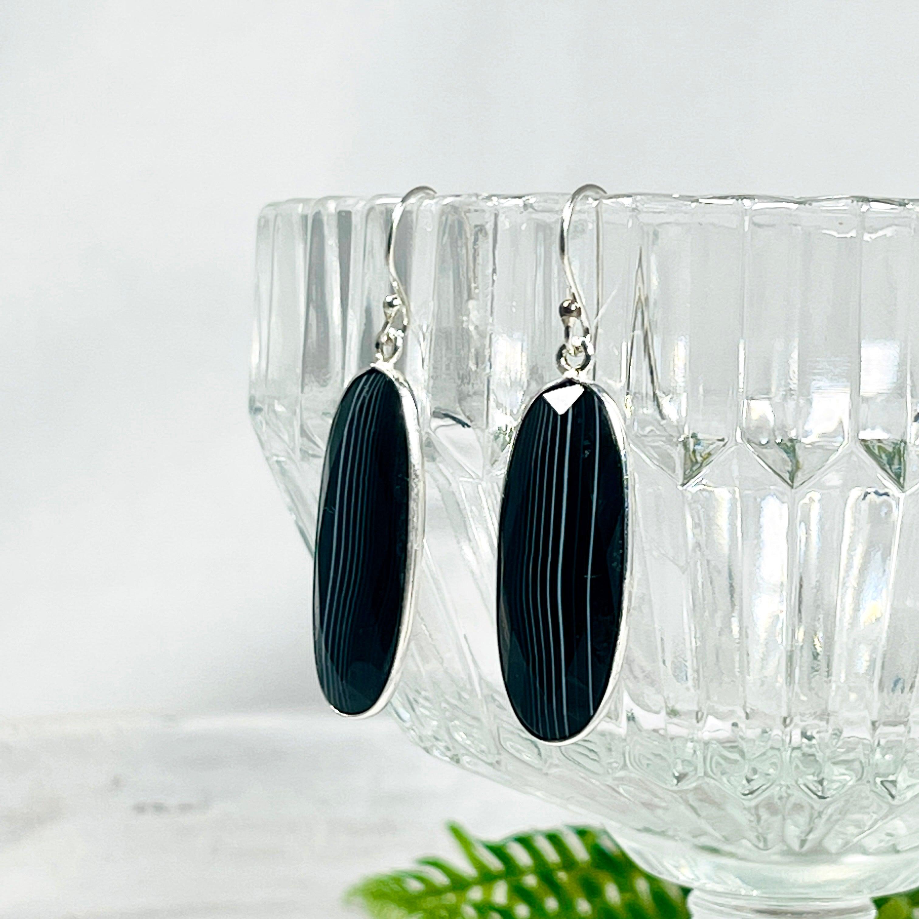 Natural Sardonyx Faceted Oval Earrings KEGJ1288 - Elegant Jewelry for Women, Perfect for Parties & Special Occasions