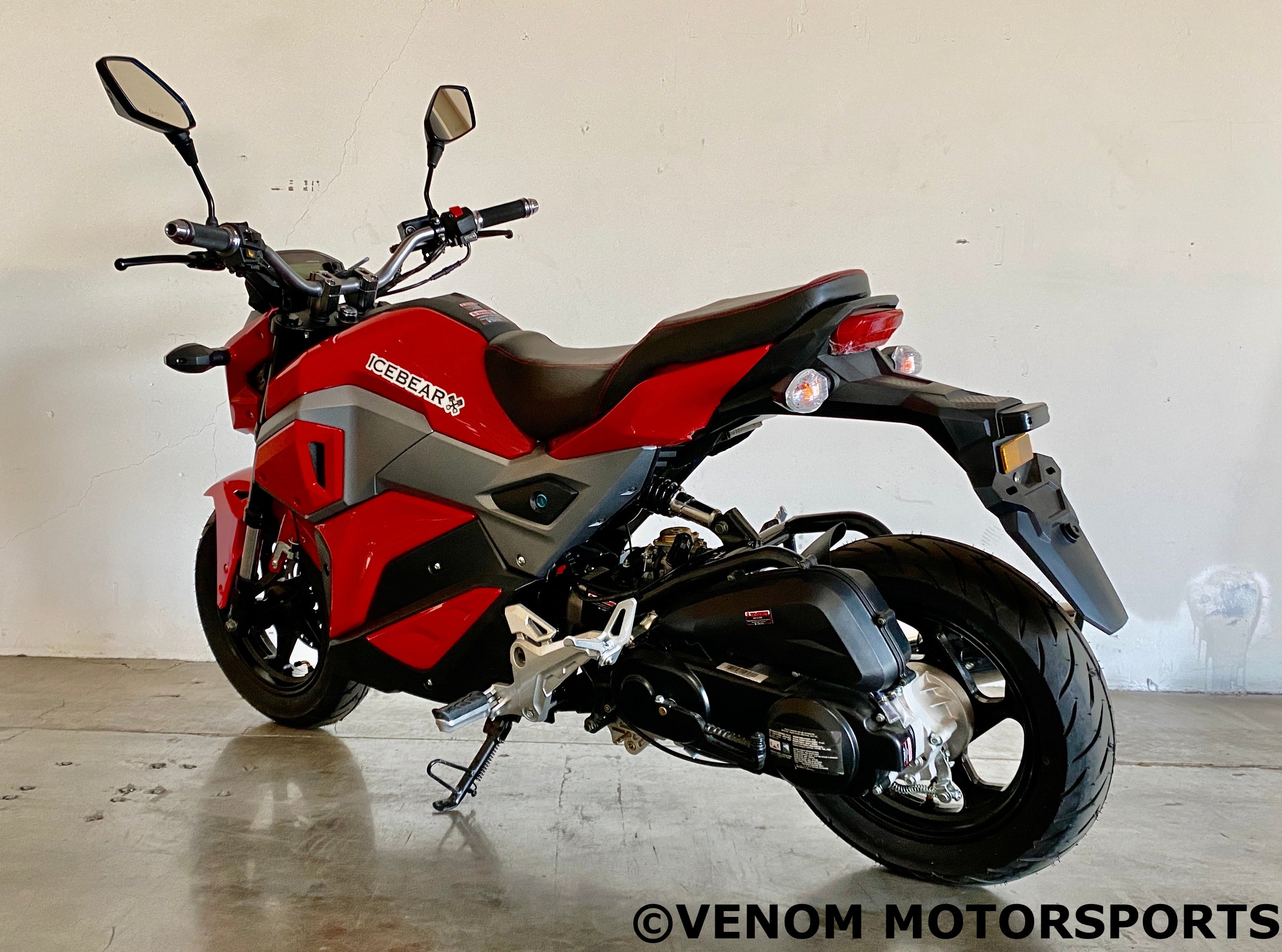 Venom Mini Max 50cc Automatic Motorcycle - Lightweight & Fuel Efficient for Commuting, Campus Riding & Urban Transportation