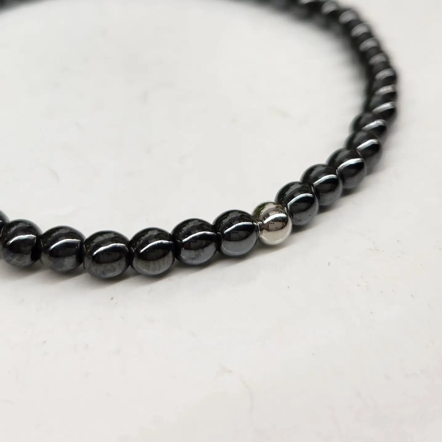 Hematite Smooth Bead Stretch Bracelet for Women - Magnetic Therapy Jewelry for Stress Relief & Energy Balance - Perfect for Yoga, Meditation & Everyday Wear