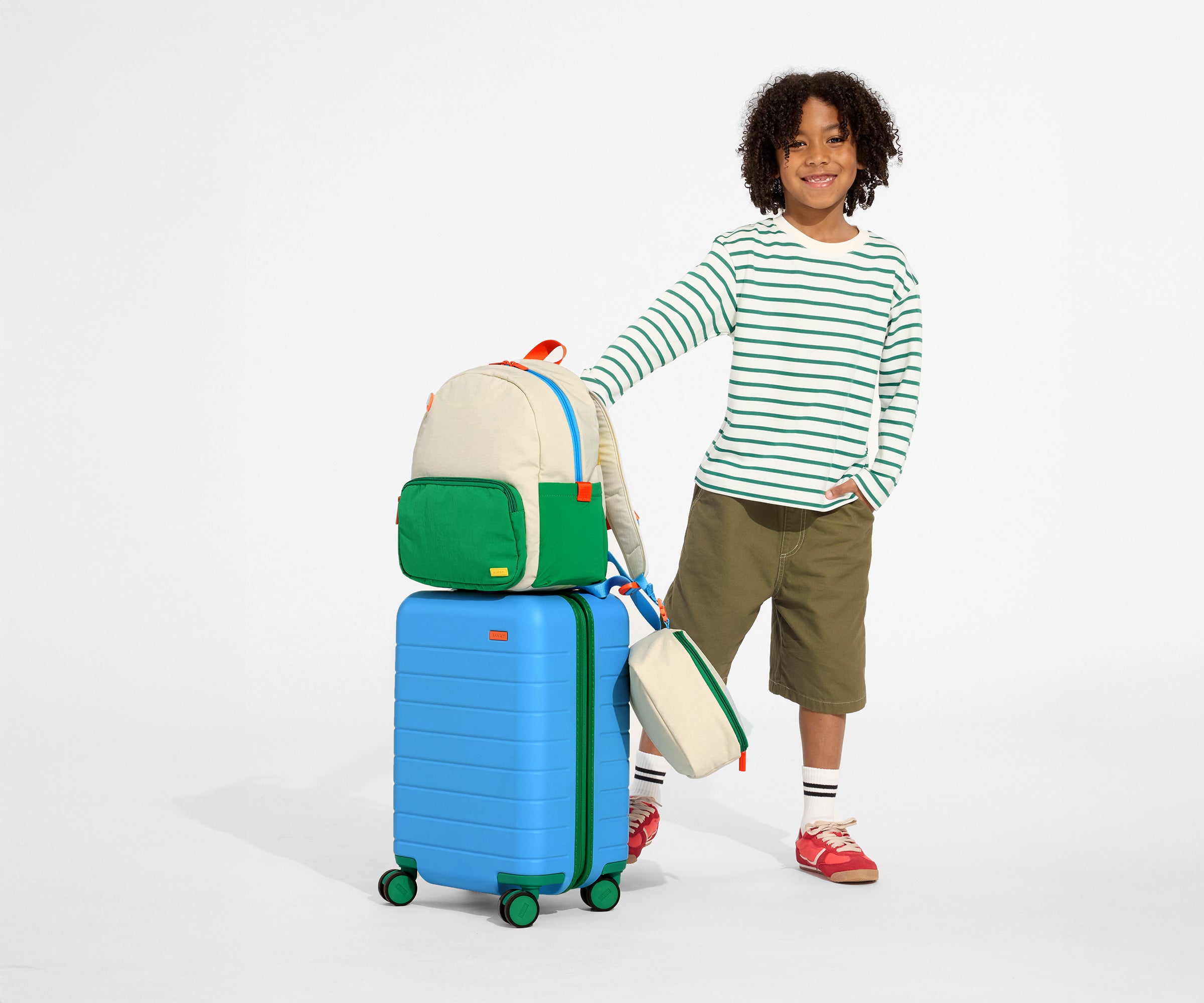 **Kids' Splash Blue Carry-On Luggage - Lightweight & Durable Travel Suitcase for Children - Perfect for Airplane Trips & Family Vacations**