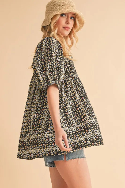 Floral Short Sleeve Babydoll Top - Women's Summer Lace Crop Top for Casual Outings & Date Nights